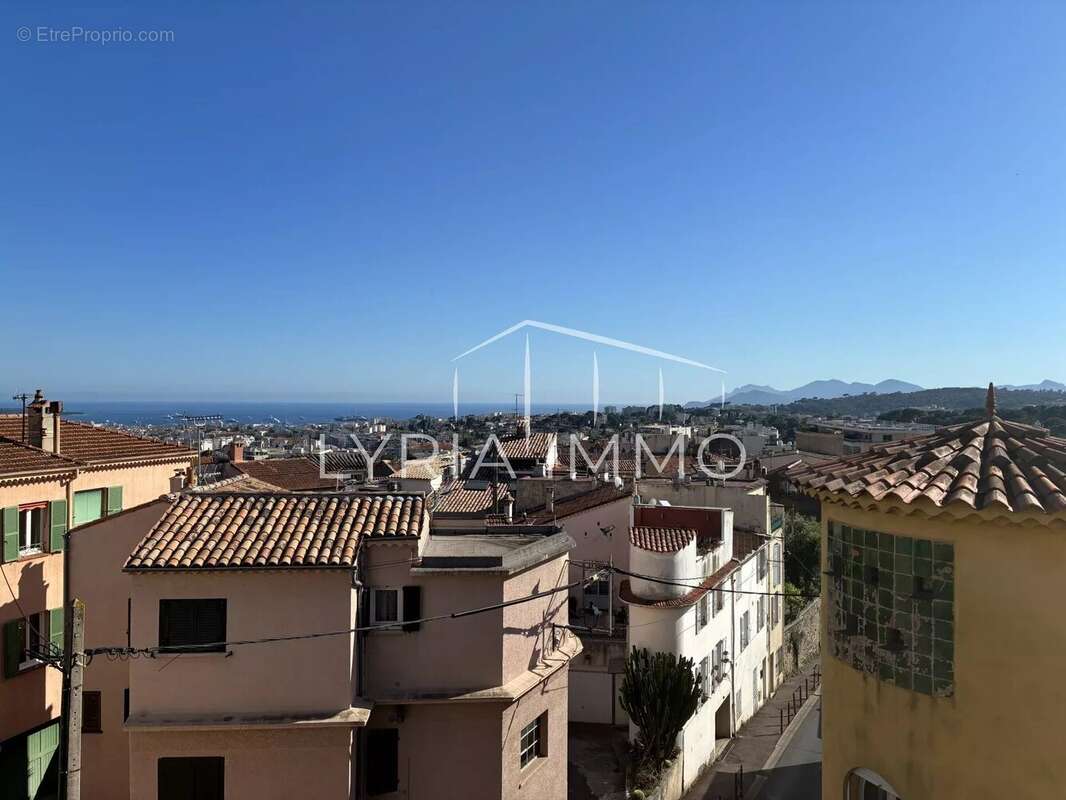 Appartement à LE CANNET