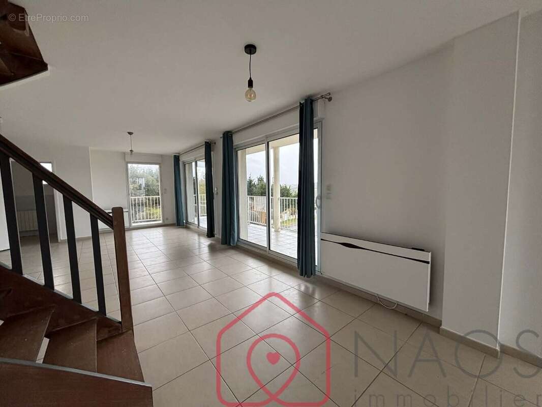 Maison 5 pièces  118 m²  Bord de mer  Fort potentiel - photo 2