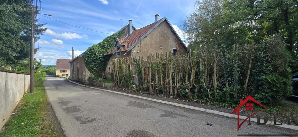 THIEFFRANS 70230 Maison de Village mitoyenne de 142 m2 sur 2 - photo 14