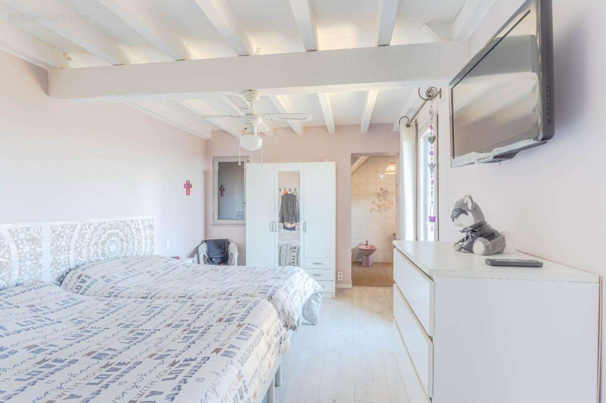 Maison à BARAQUEVILLE