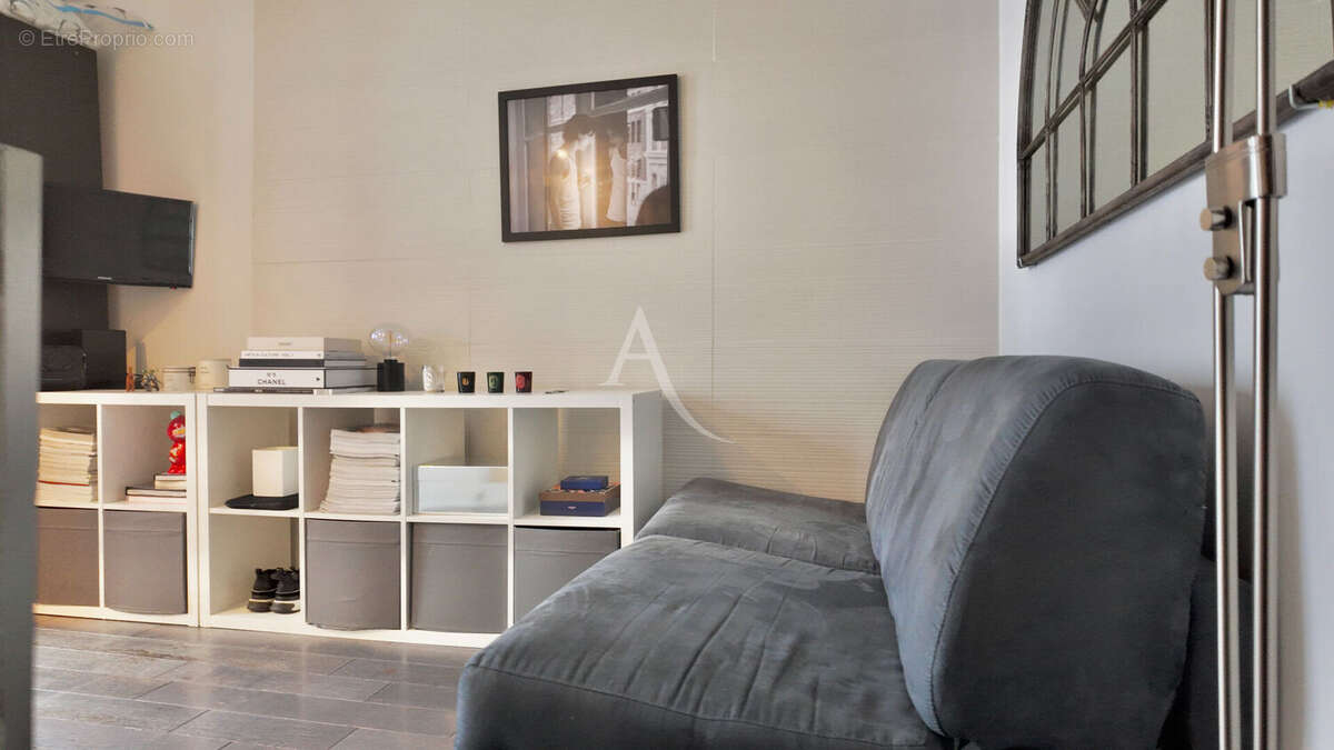 Appartement à PARIS-7E