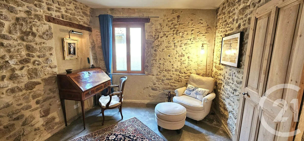 Maison 133 m² à Chateauneuf-Du-Pape  - photo 9