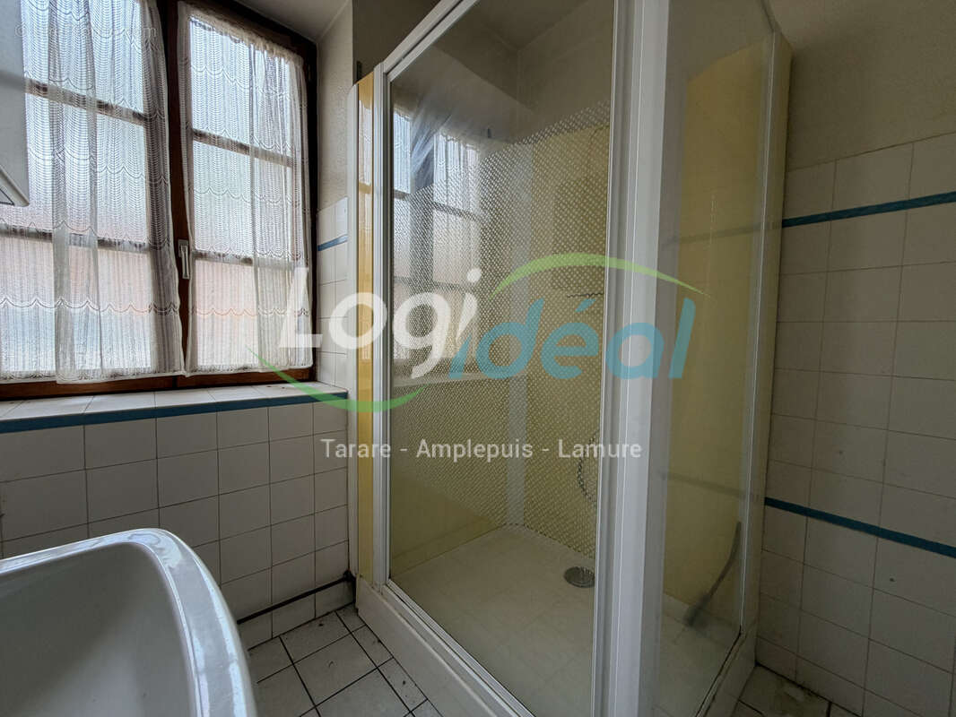 Maison de ville à rénover - photo 8