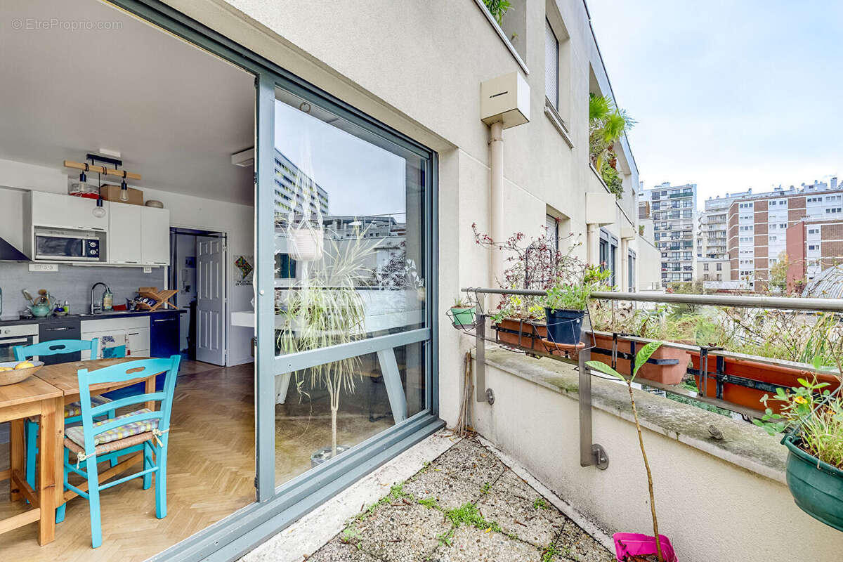 Appartement à PARIS-20E