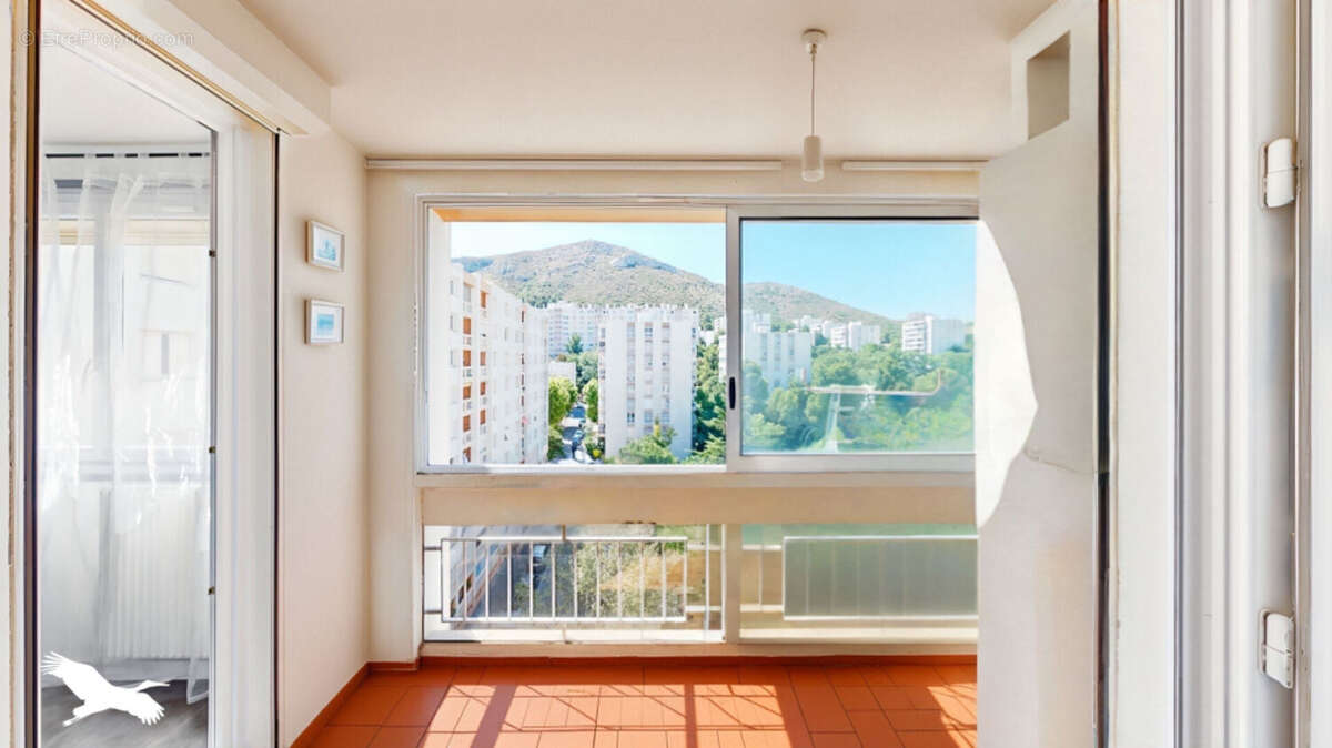 Appartement à MARSEILLE-11E