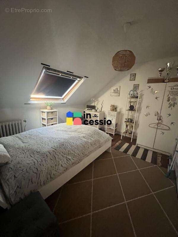 À vendre – immeuble de rapport commerce + habitation - photo 23
