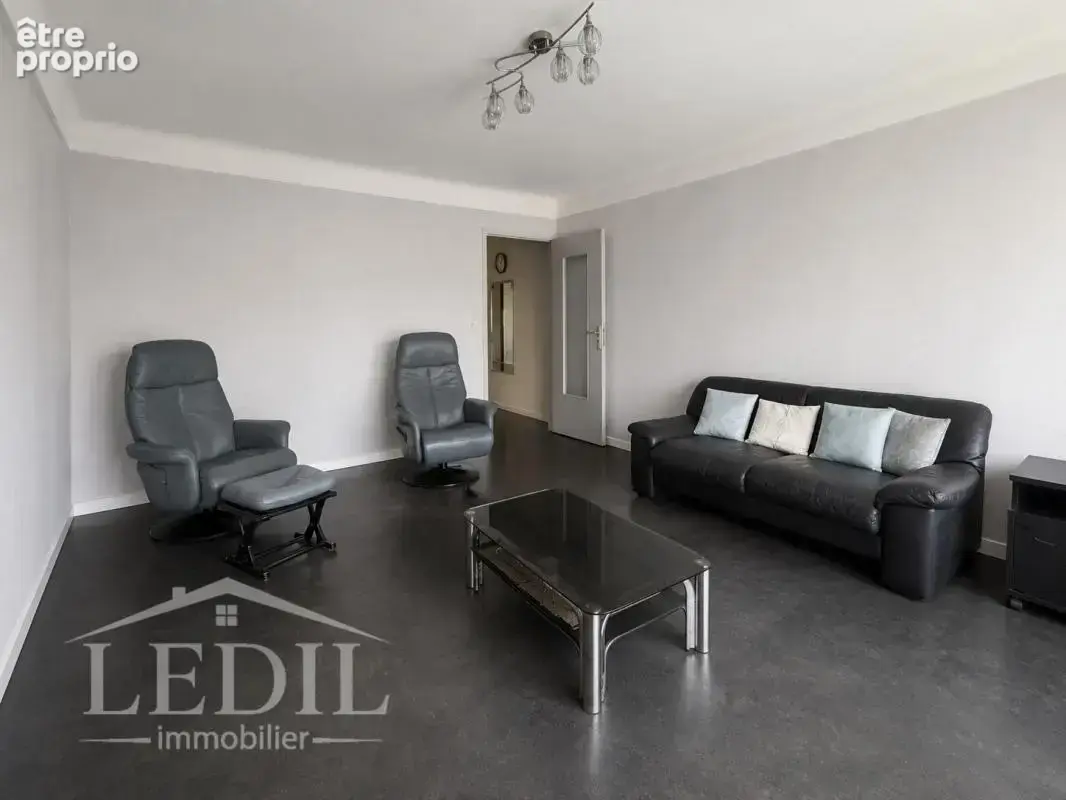 Grand T4 Lumineux quartier Ancely avec Garage - photo 2