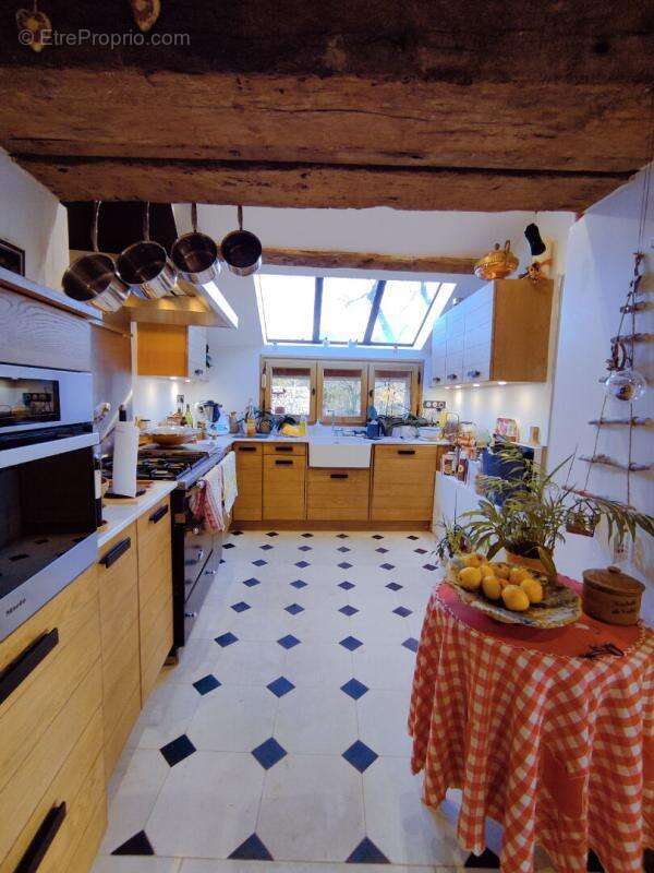 Maison à ANGLES-SUR-L'ANGLIN