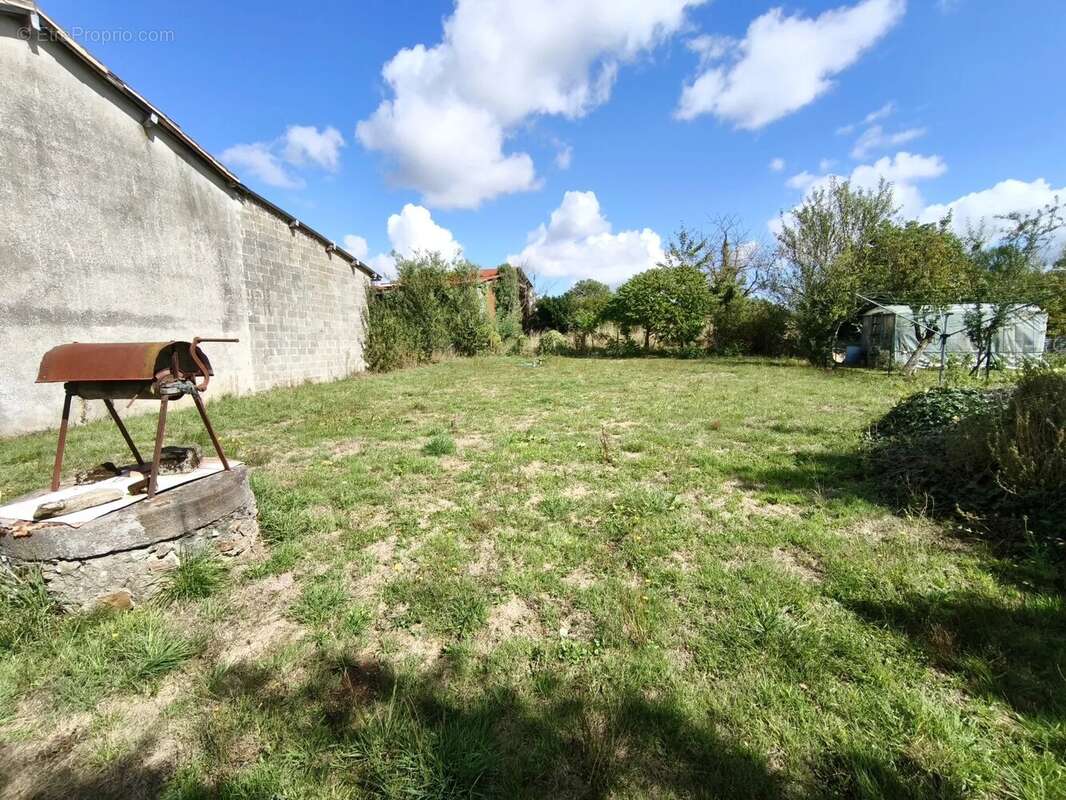 Charmante maison indépendante avec 4 chambres et dépendance rénovée - photo 11
