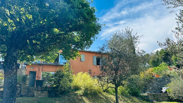 Maison à ENTRECHAUX