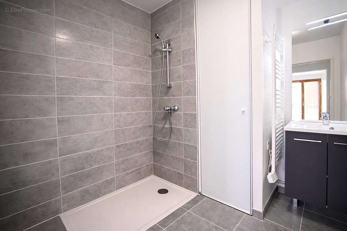 Appartement à SERRIS