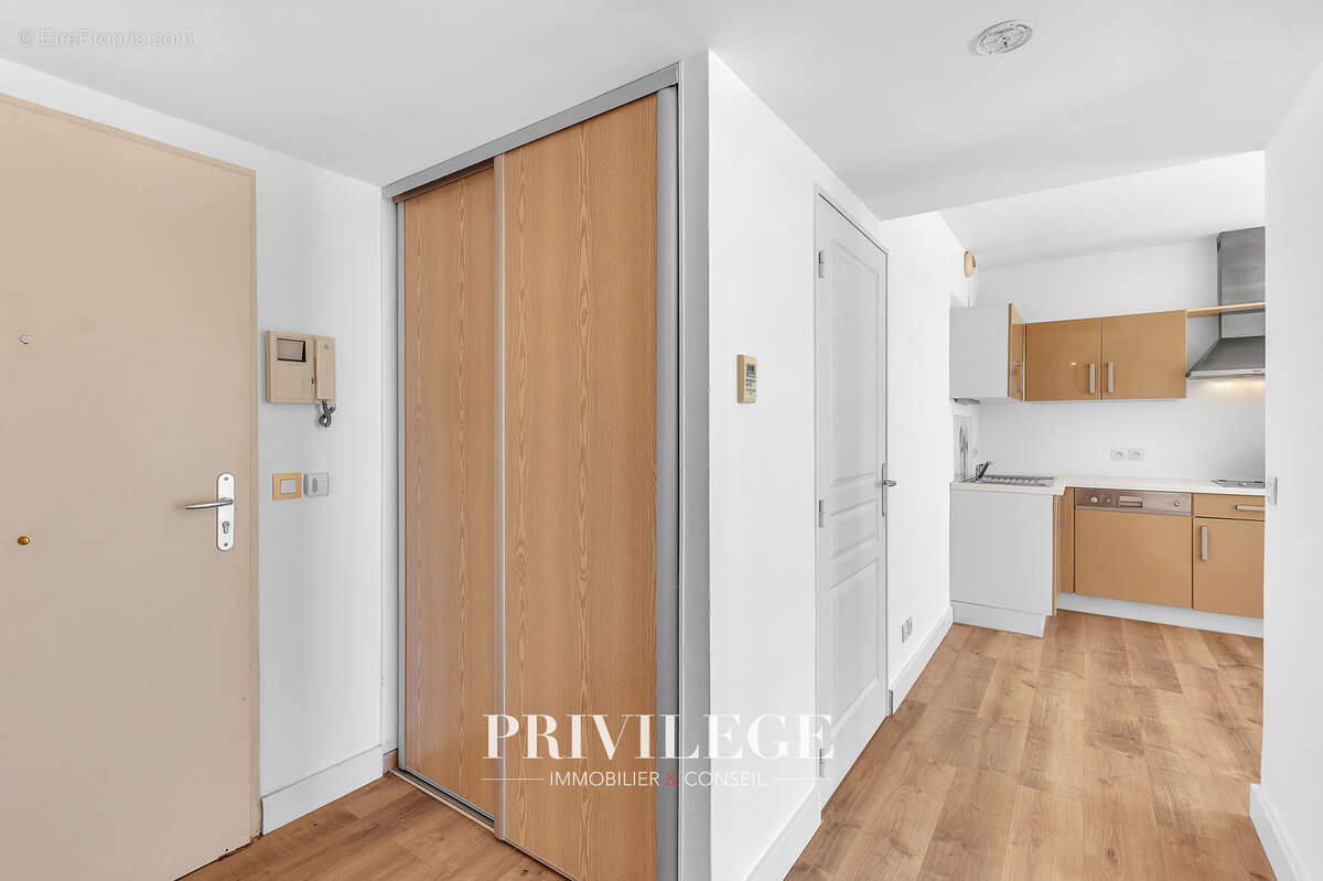 Appartement à MANDELIEU-LA-NAPOULE