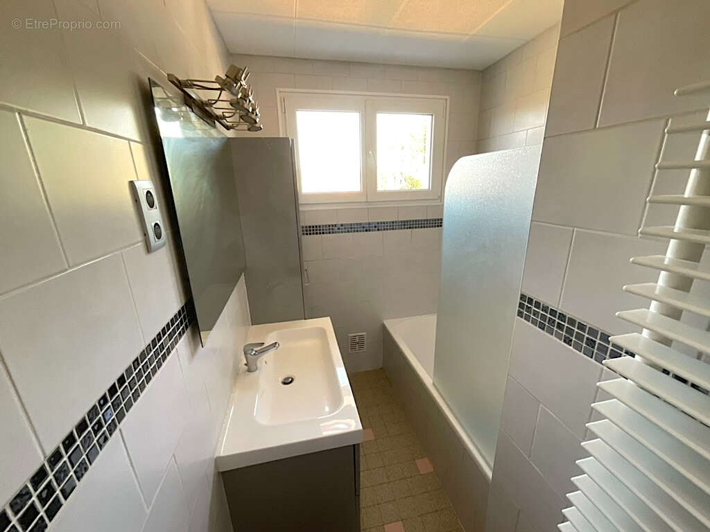 Maison Corre 5 pièces 110m2habitables 4 chambres 805m2 terrain - photo 7