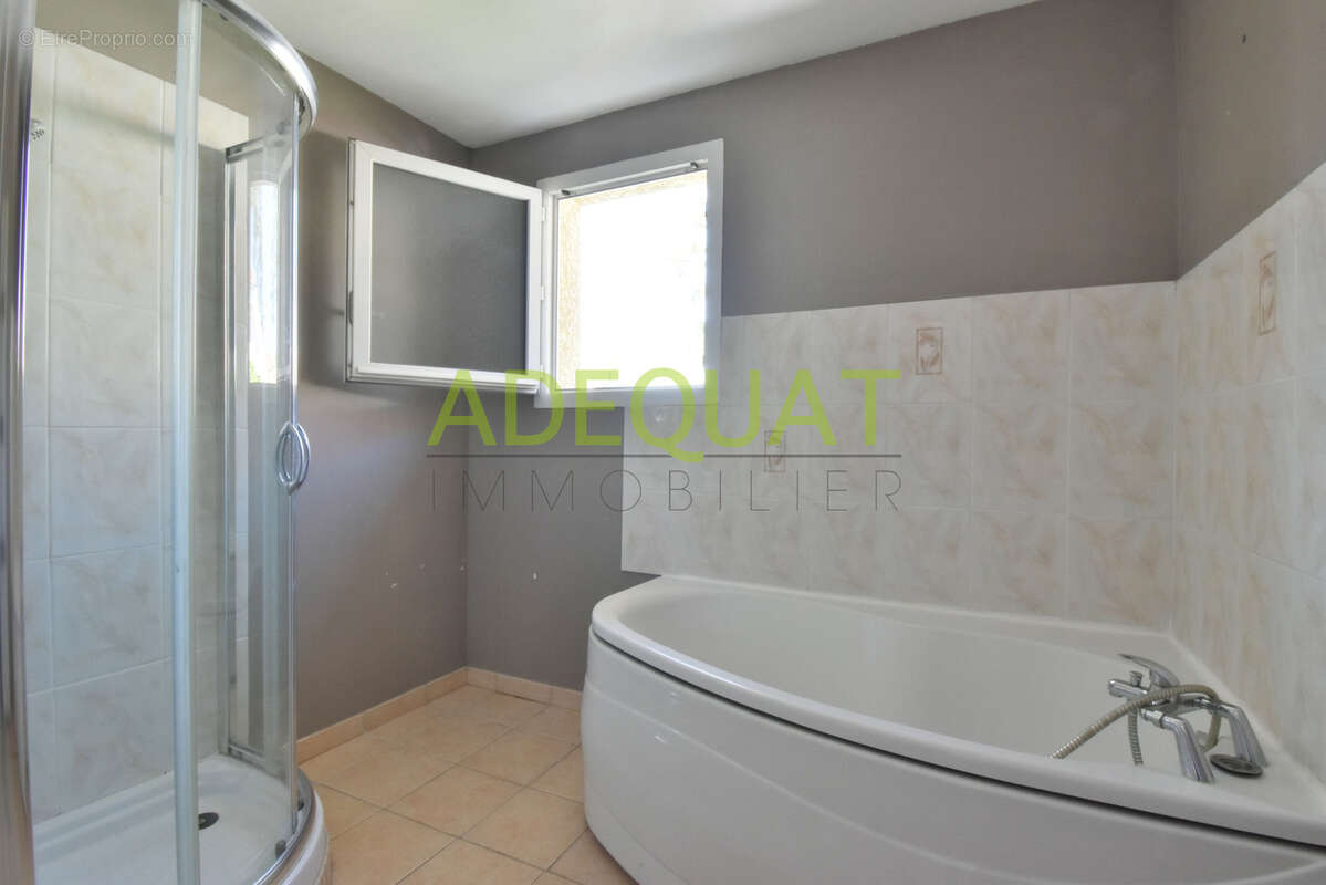 LA VERPILLIERE, Villa plein centre - photo 10