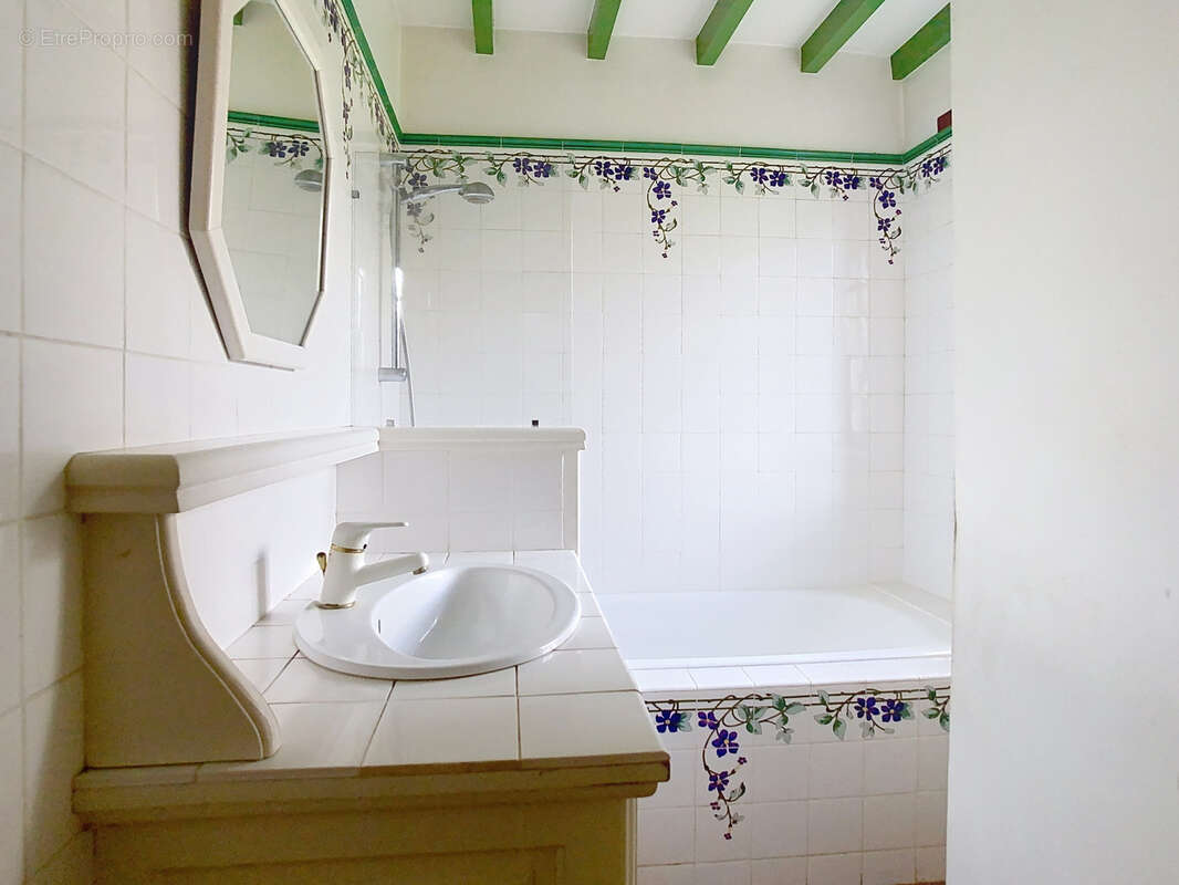 Maison à SAINT-GERMAIN-SUR-AY