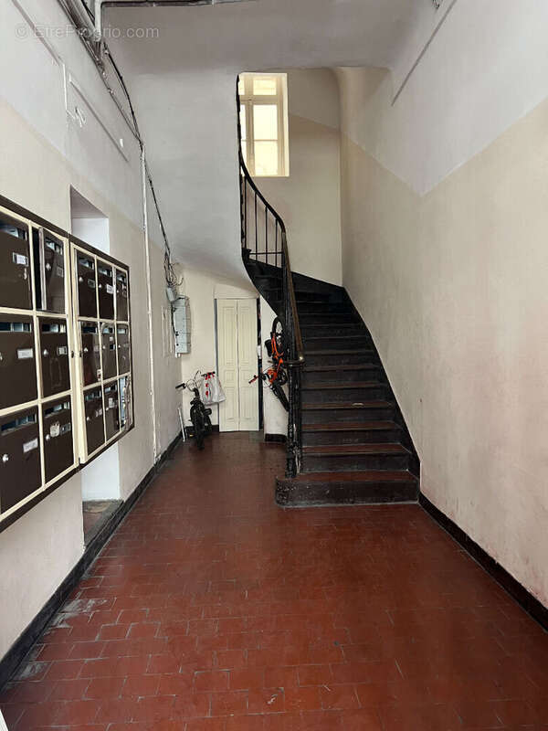 Appartement à MARSEILLE-2E