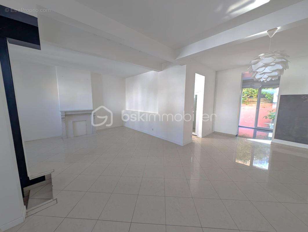 Maison familiale - 4 ch - Bureau - Cour - Centre-ville - Quartier Danton - DPE B - photo 7
