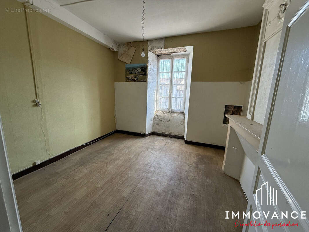 Appartement à NANT