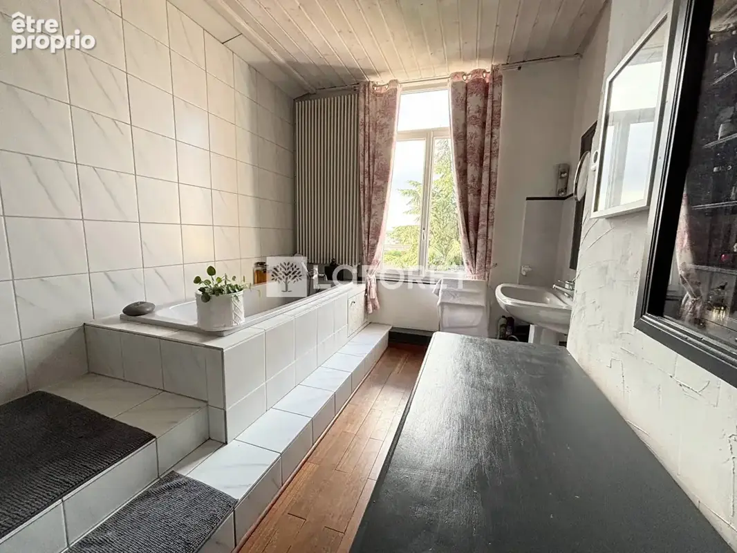 Appartement  6 pièce(s) 183.64 m2 - photo 11