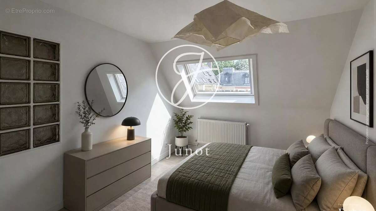 Lille - VIEUX LILLE - Immeuble de rapport à vendre - Local professionnel de 40m² - Duplex 4 pièces - 74m² loi carrez - 2 chambre - photo 4