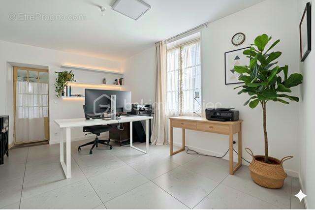 Maison à OLLAINVILLE