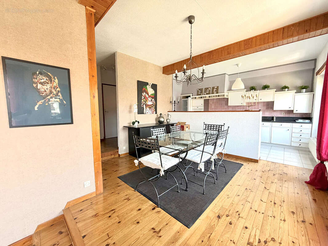 Appartement à SAINT-ETIENNE