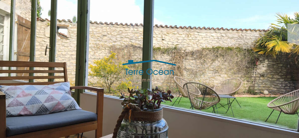 Maison à CORME-ECLUSE