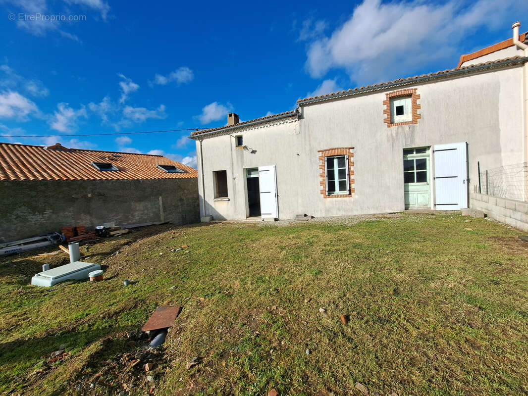Maison à LA REGRIPPIERE