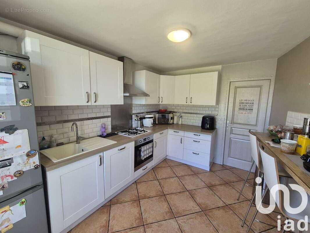 Maison 130 m² à Jaignes  - photo 2