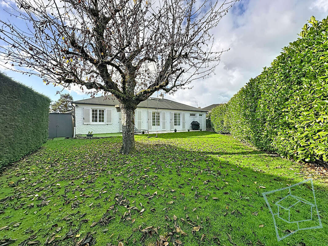 Maison à CERNAY-LA-VILLE