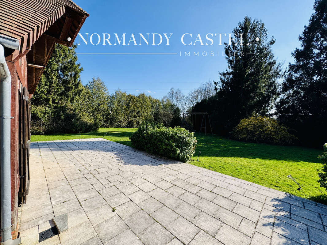 Maison à SAINT-PHILBERT-DES-CHAMPS