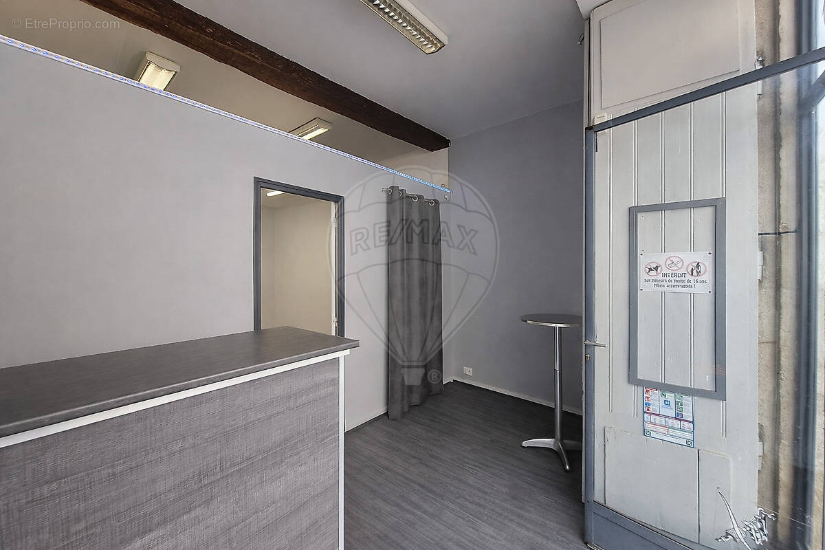 Commerce à VILLEFRANCHE-SUR-SAONE