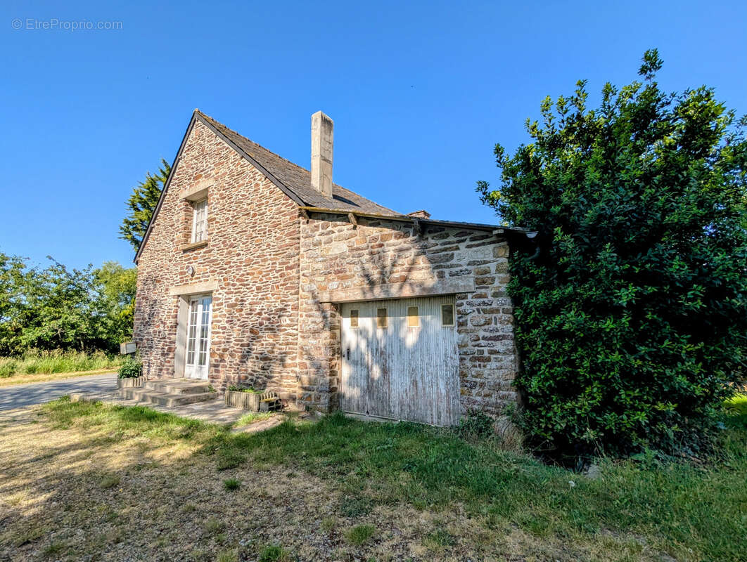 Maison à TREFFENDEL