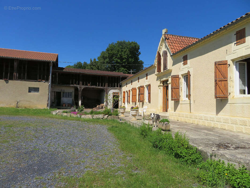 Maison à BUZON
