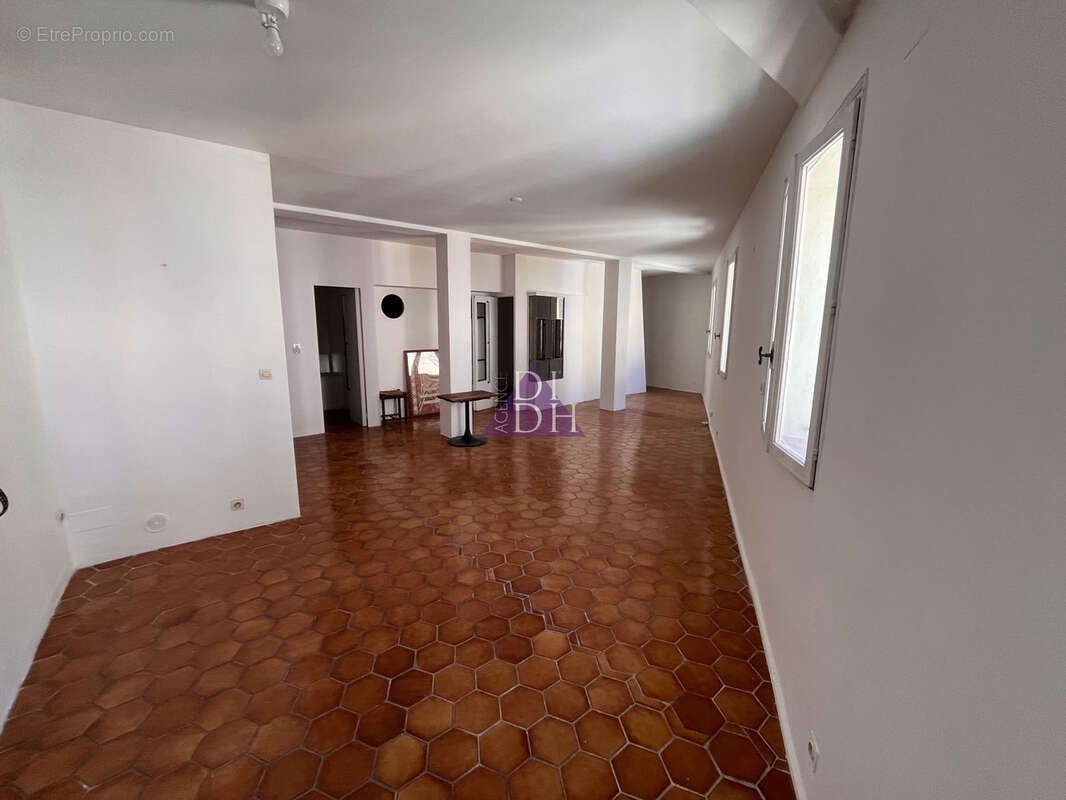 Appartement à HYERES