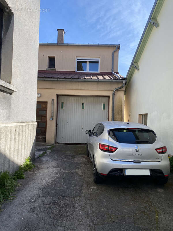 Appartement à BOUROGNE