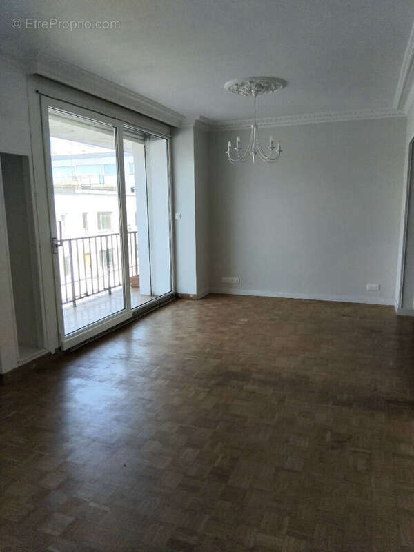 Appartement Valenciennes 3 pièce(s) 74.89 m2 - photo 2