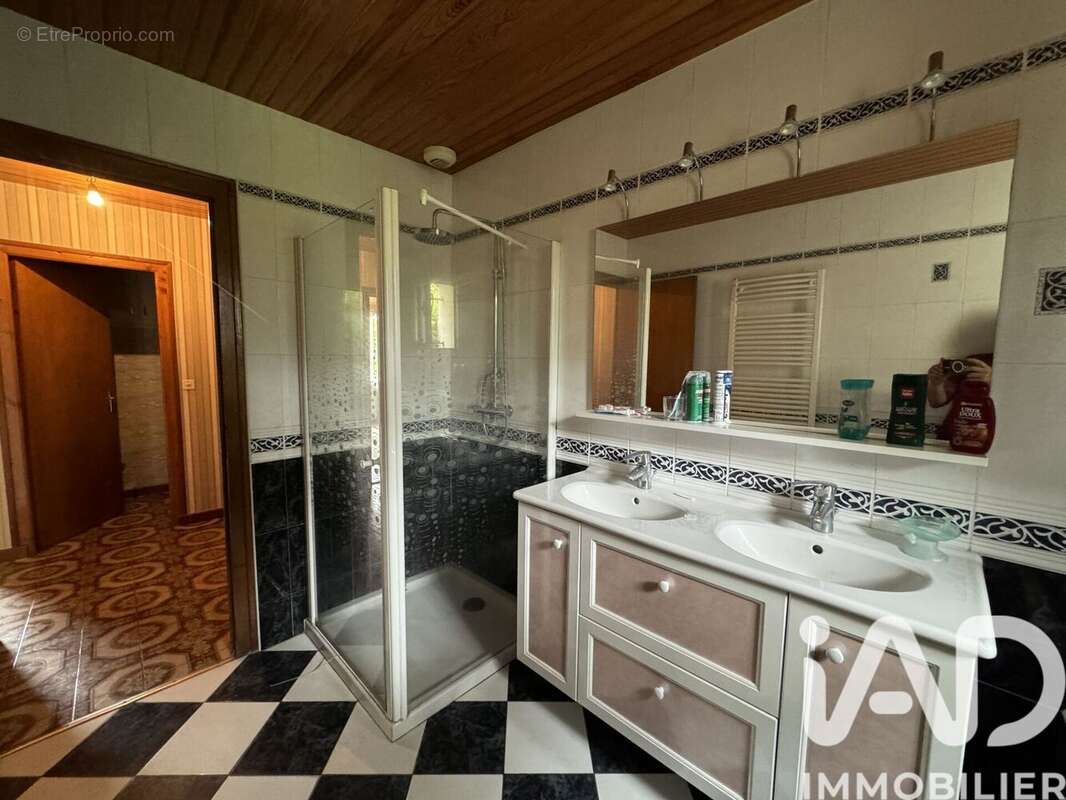 Photo 7 - Maison à MONTBOYER