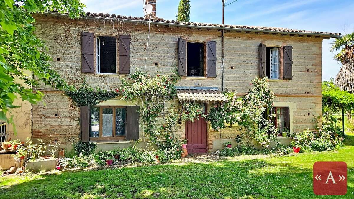 Maison à SAINT-SULPICE