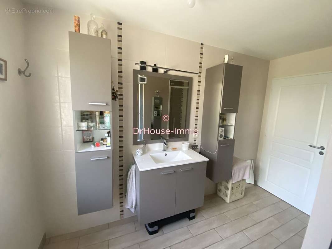 Maison à MIGNALOUX-BEAUVOIR