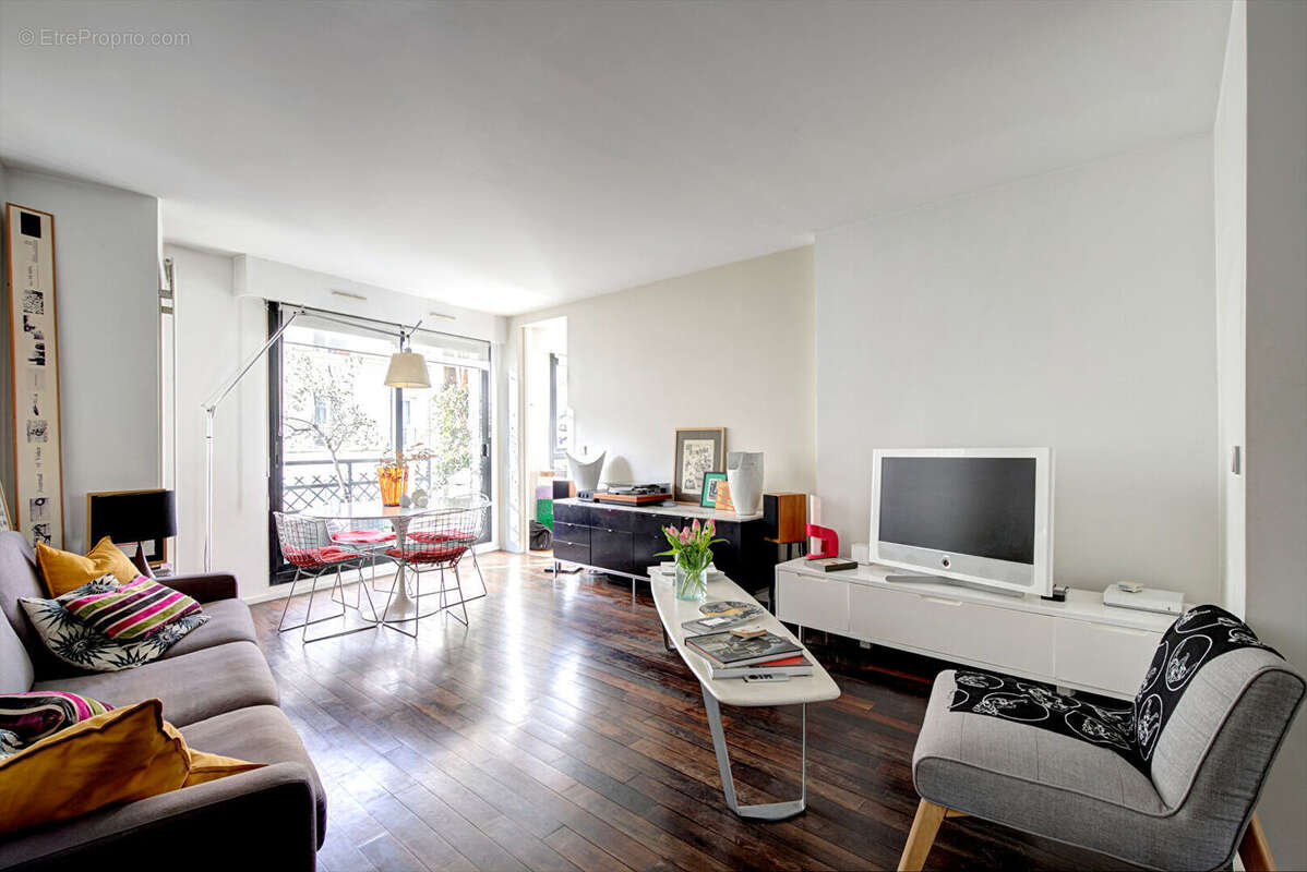 Appartement à PARIS-18E