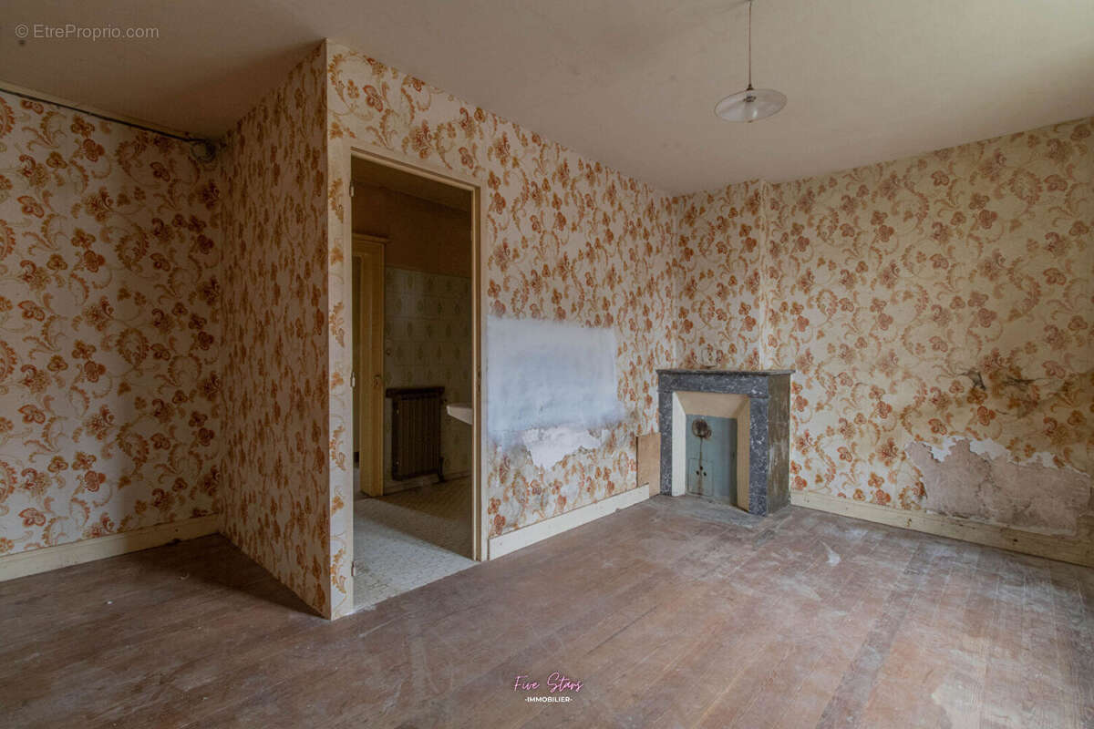 Maison à CHAMBLEY-BUSSIERES