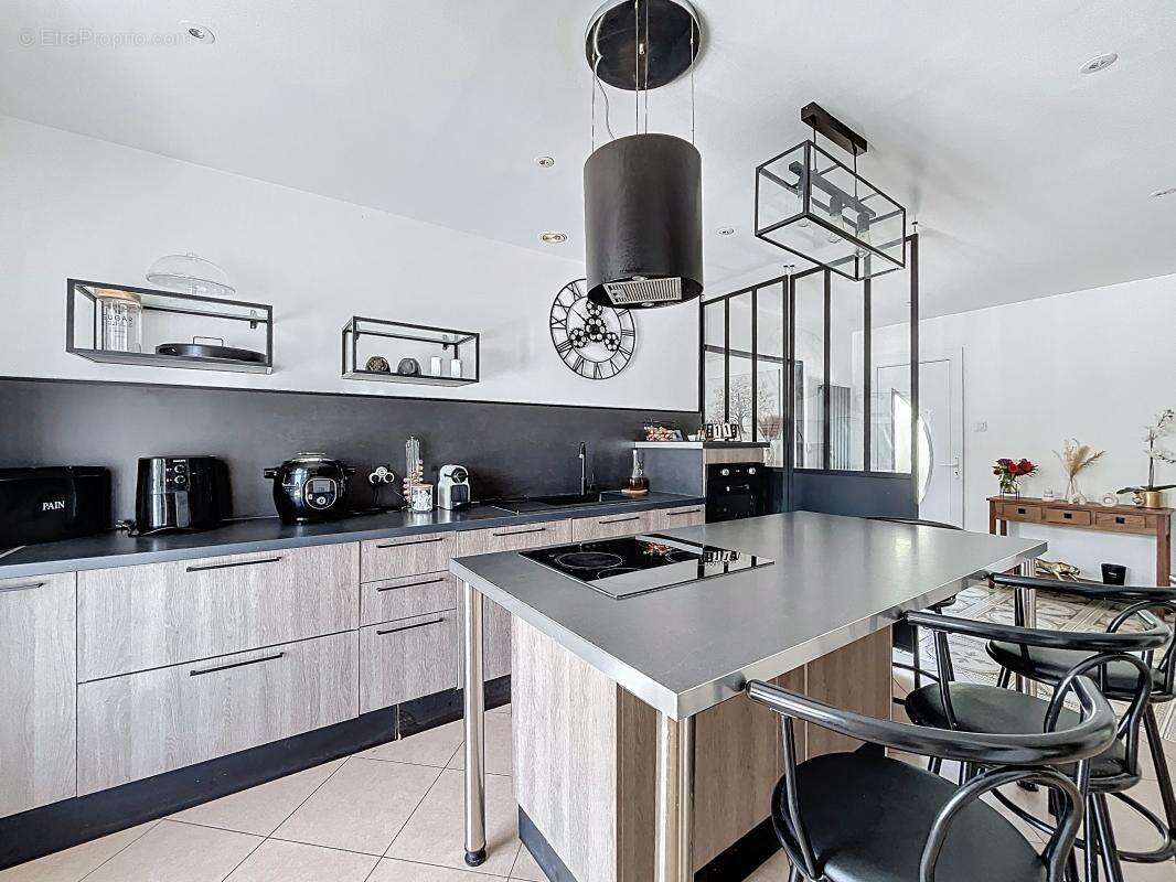 Maison à L&#039;ISLE-D&#039;ABEAU