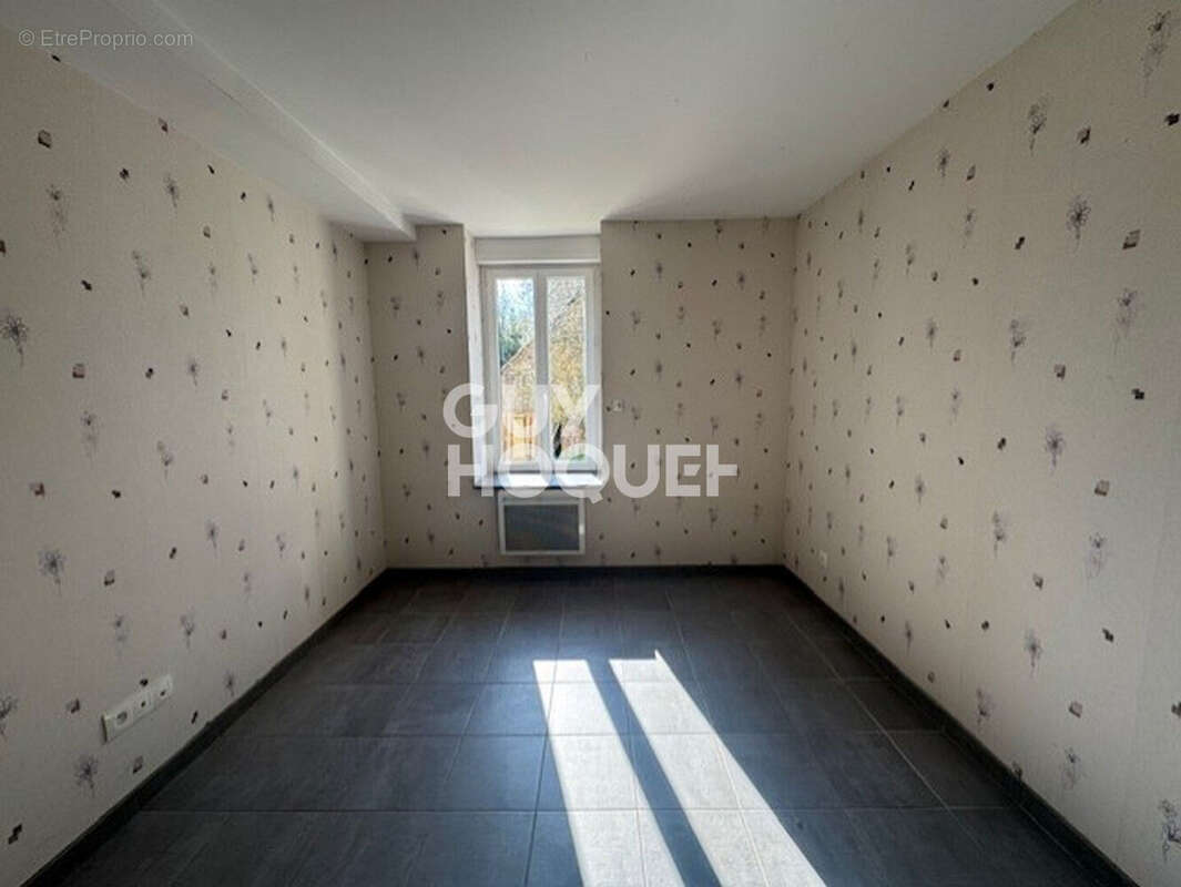 Maison à LE MEIX-SAINT-EPOING