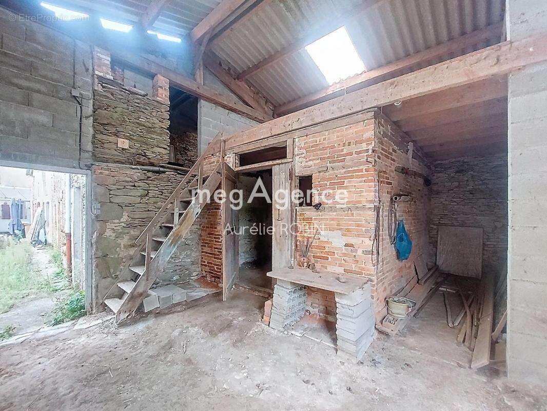 Maison à BEGROLLES-EN-MAUGES