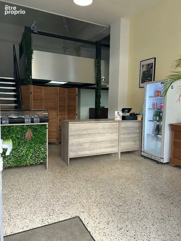 Locaux professionnels ou bureaux quartier sud en rez de chaussée de 113.19m2 ou 95m2 surface carrez - photo 2