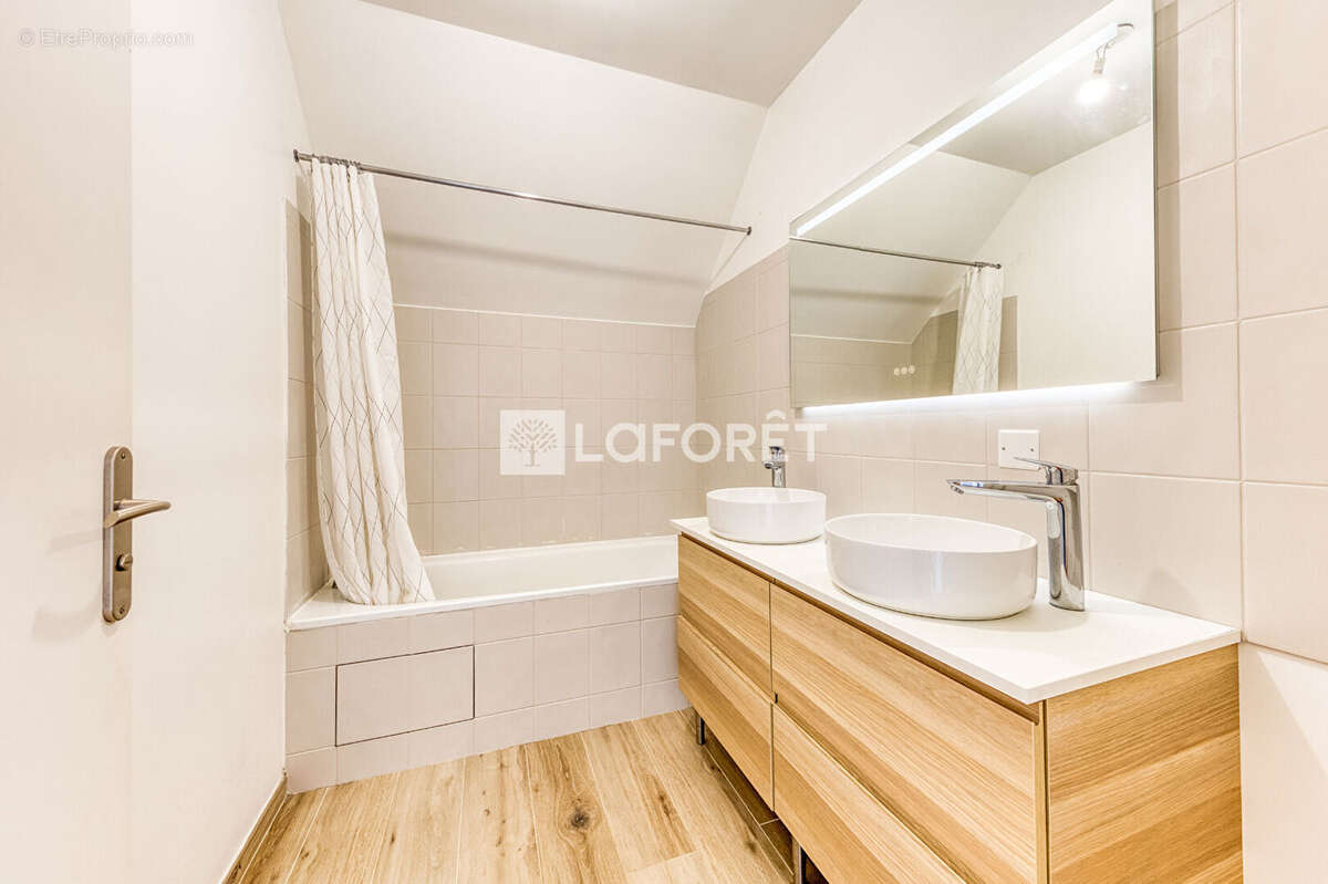 Appartement Pontault Combault 3 pièce(s) 61.95 m2 - photo 6