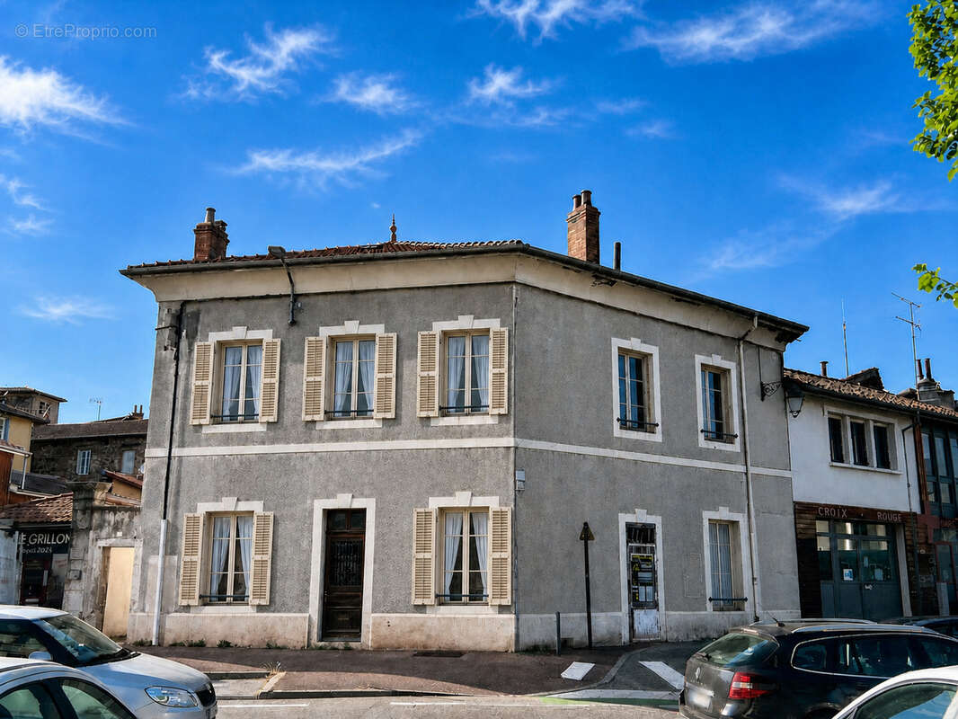 Rez-de-Chaussée avec accès indépendant   idéal habitation ou activité   63 m2 à aménager - photo 8