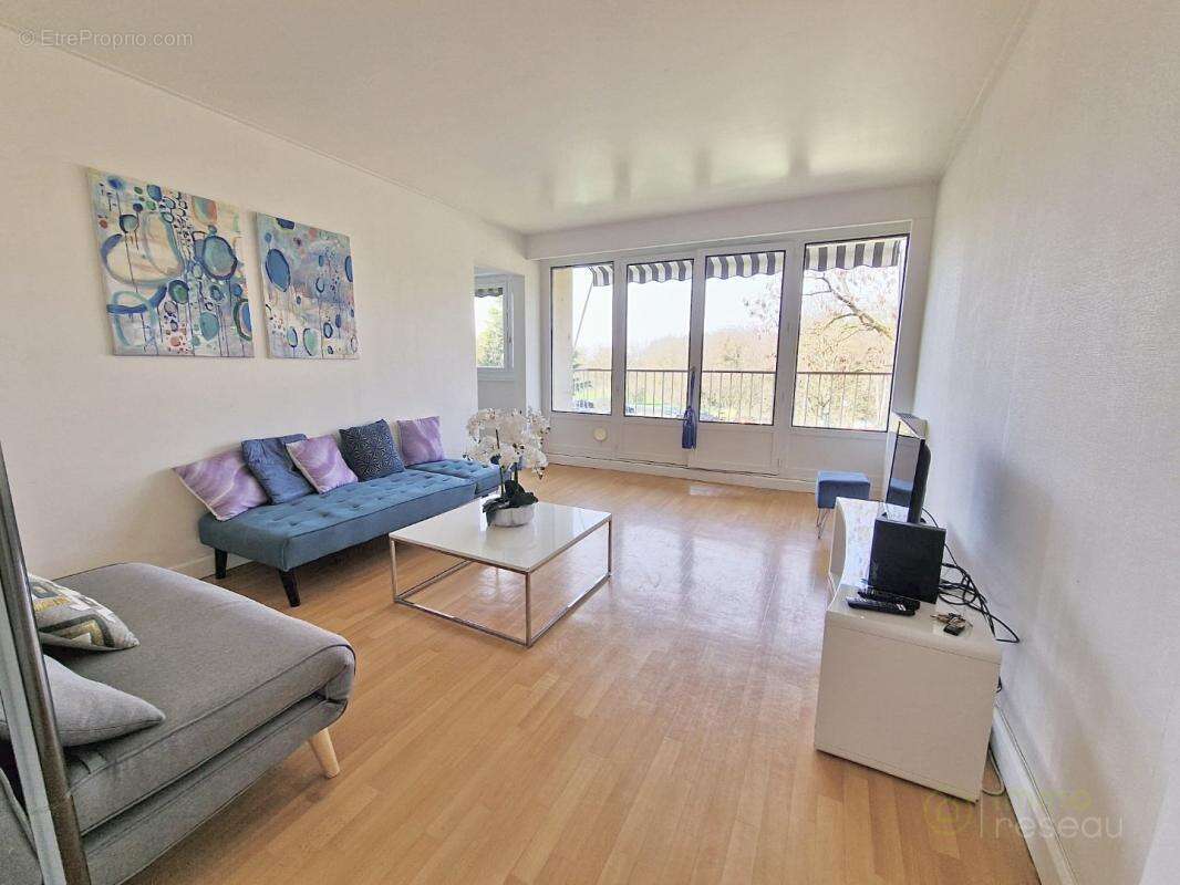 Appartement à CHENNEVIERES-SUR-MARNE