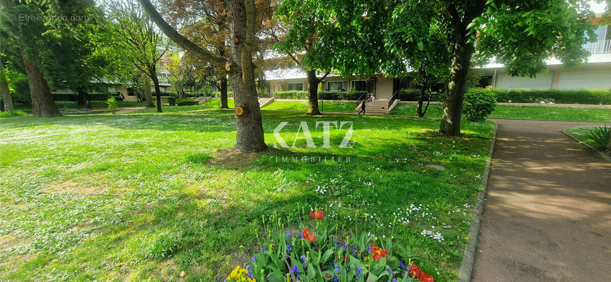 Appartement à GARCHES